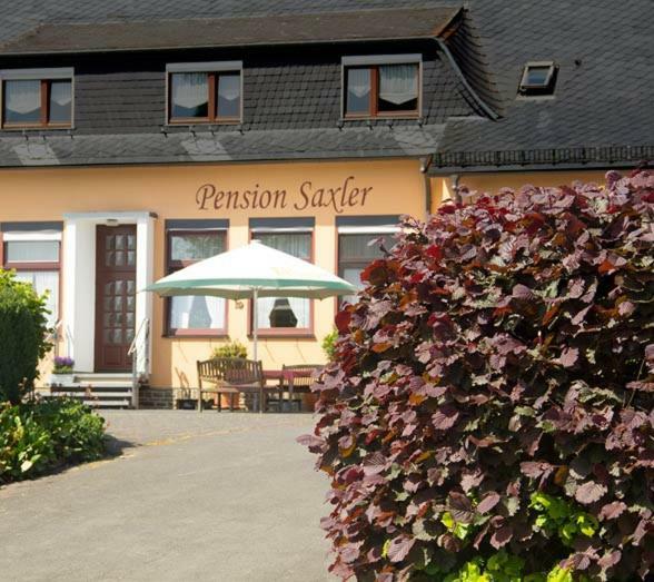 Pension-Saxler Neichen Exterior photo