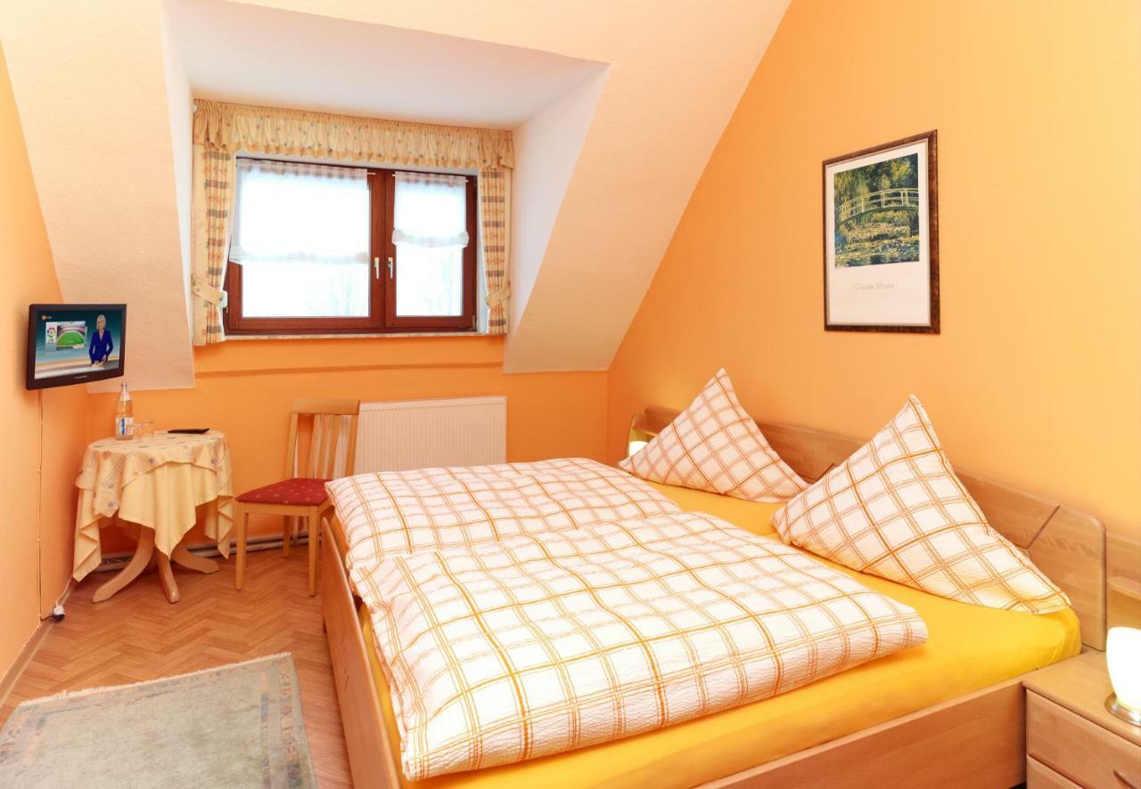 Pension-Saxler Neichen Exterior photo